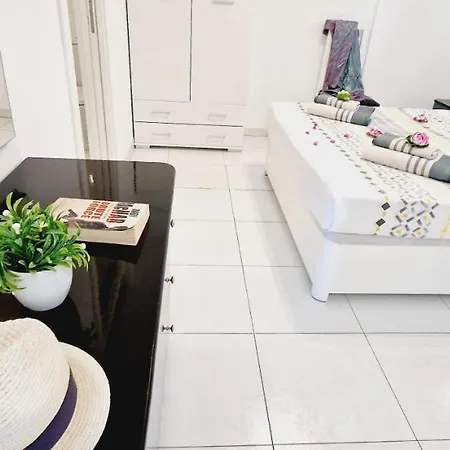 Holiday home Vistas Apartment, Ocean View, 2 Bedrooms & Free Wifi