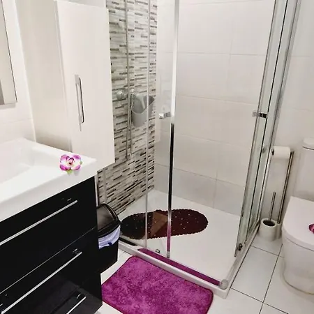 Holiday home Vistas Apartment, Ocean View, 2 Bedrooms & Free Wifi